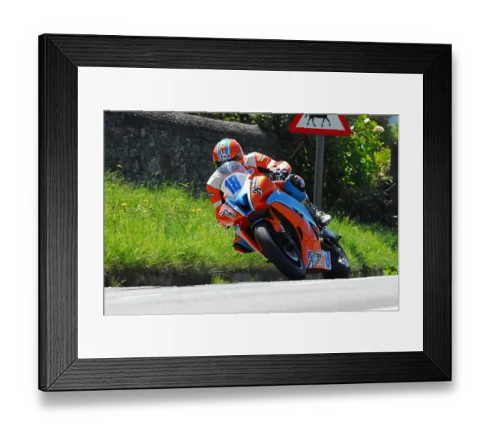 Framed Print : Roy Richardson (Yamaha) TT 2012 Supersport TT Framed Print : Roy Richardson (Yamaha) TT 2012 Supersport TT