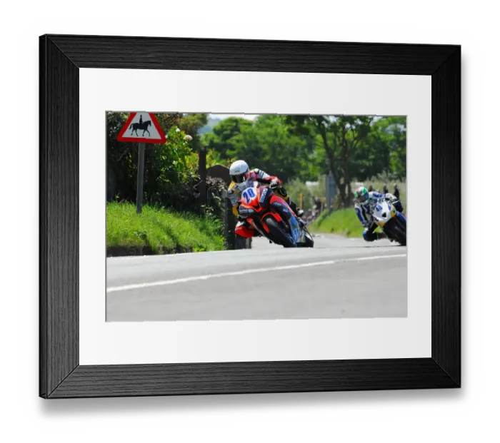 Framed Print : Olie Linsdell (Yamaha) TT 2012 Supersport TT Framed Print : Olie Linsdell (Yamaha) TT 2012 Supersport TT