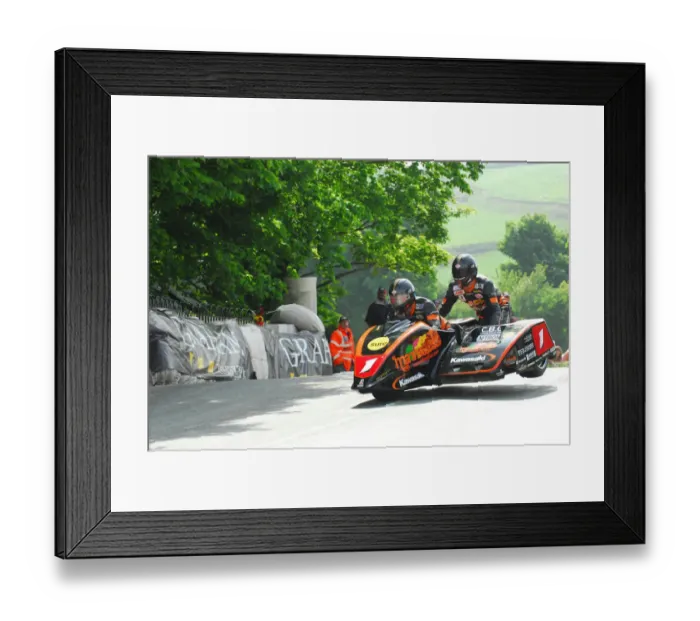 Framed Print : Dave Molyneux and Patrick Farrance (DMR) 2012 Sidecar TT Framed Print : Dave Molyneux and Patrick Farrance (DMR) 2012 Sidecar TT