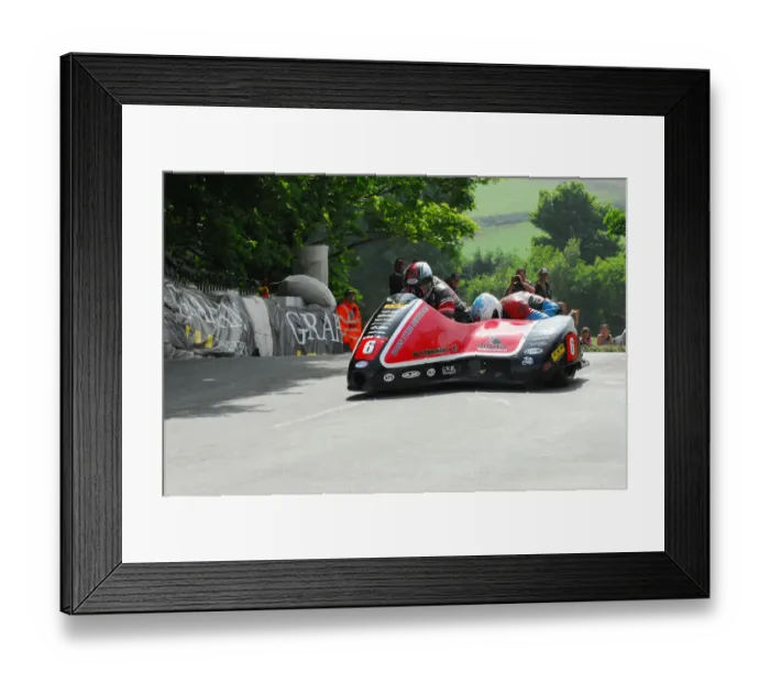 Framed Print : Gary Bryan & Jamie Winn (Baker Honda) 2012 Sidecar TT Framed Print : Gary Bryan & Jamie Winn (Baker Honda) 2012 Sidecar TT