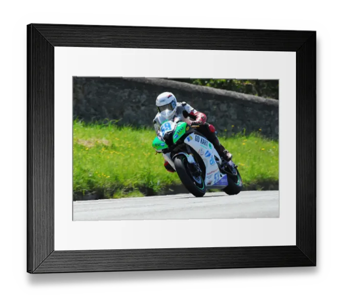 Framed Print : Phil Harvey (Yamaha) TT 2012 Supersport TT Framed Print : Phil Harvey (Yamaha) TT 2012 Supersport TT