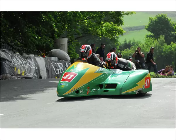 Darryl Rayner & Matthew Johnston (Shelbourne Honda) 2012 Sidecar TT