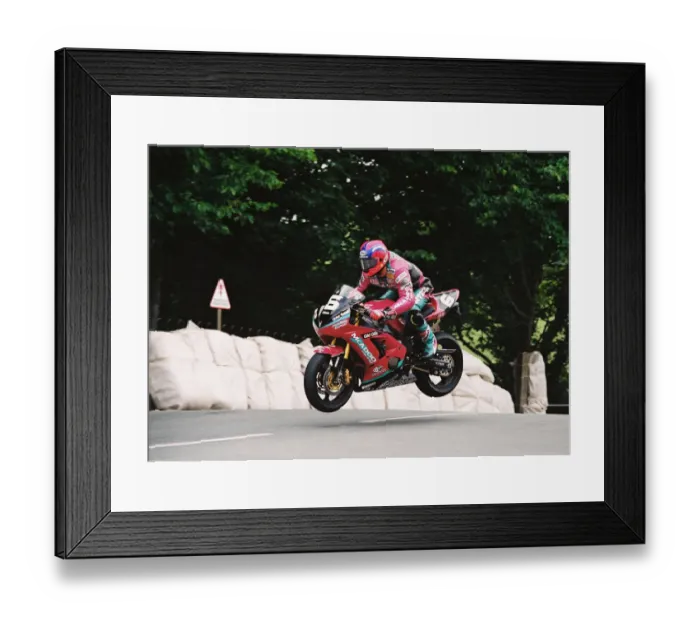Framed Print : Ryan Farquhar (McAdoo Kawasaki) 2004 Production 600 TT