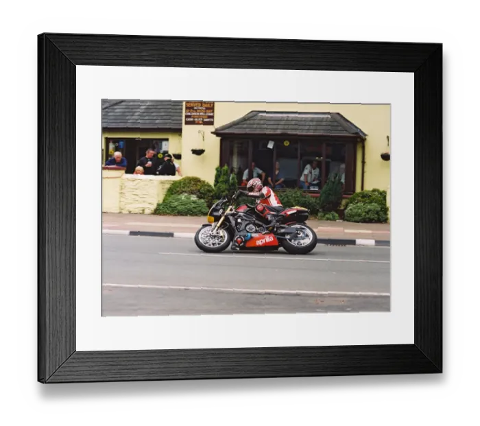 Framed Print : Giorgio Cantalupo (Aprilia) 2004 Senior TT Framed Print : Giorgio Cantalupo (Aprilia) 2004 Senior TT