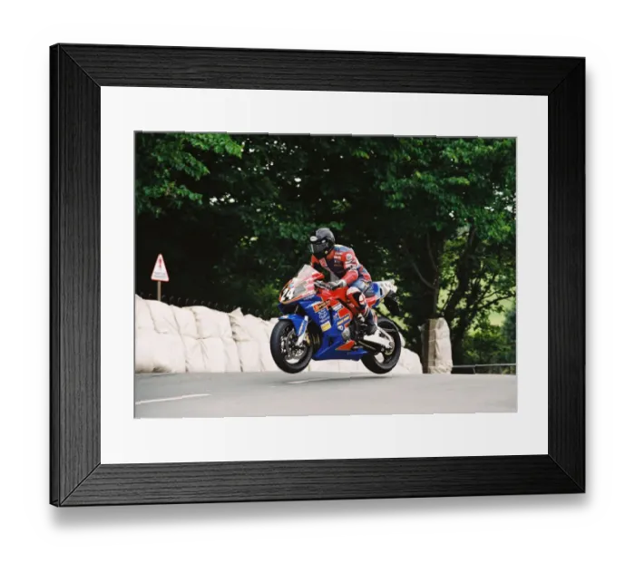 Framed Print : Guy Martin (Suzuki) 2004 Production 600 TT Framed Print : Guy Martin (Suzuki) 2004 Production 600 TT