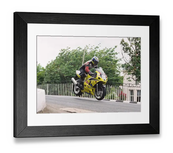 Framed Print : Stefano Bonetti (Suzuki) 2004 Production 600 TT Framed Print : Stefano Bonetti (Suzuki) 2004 Production 600 TT