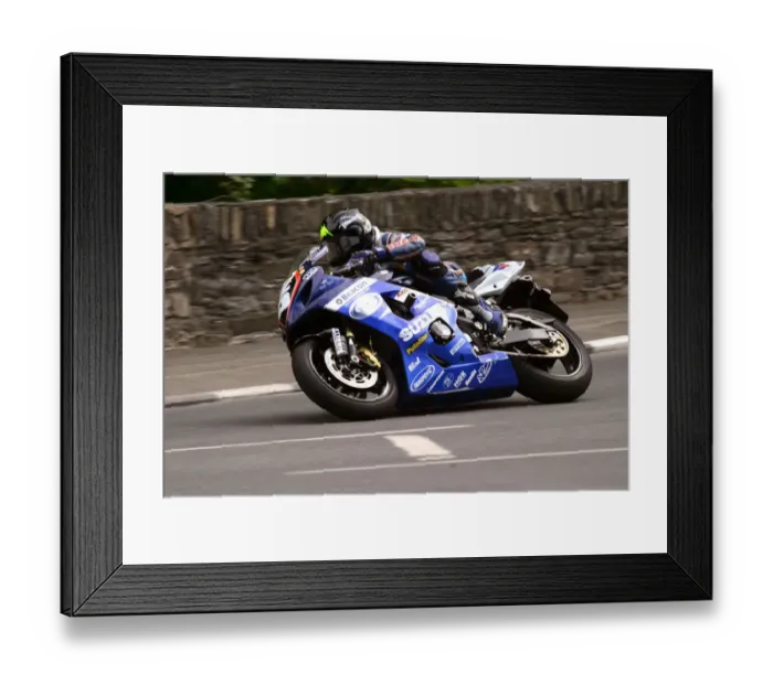 Framed Print : Bruce Anstey (Suzuki) 2004 Production 600 TT Framed Print : Bruce Anstey (Suzuki) 2004 Production 600 TT
