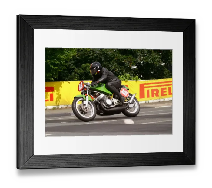 Framed Print : Pat Sproston (Dunstall Kawasaki) 2014 Classic Parade Framed Print : Pat Sproston (Dunstall Kawasaki) 2014 Classic Parade