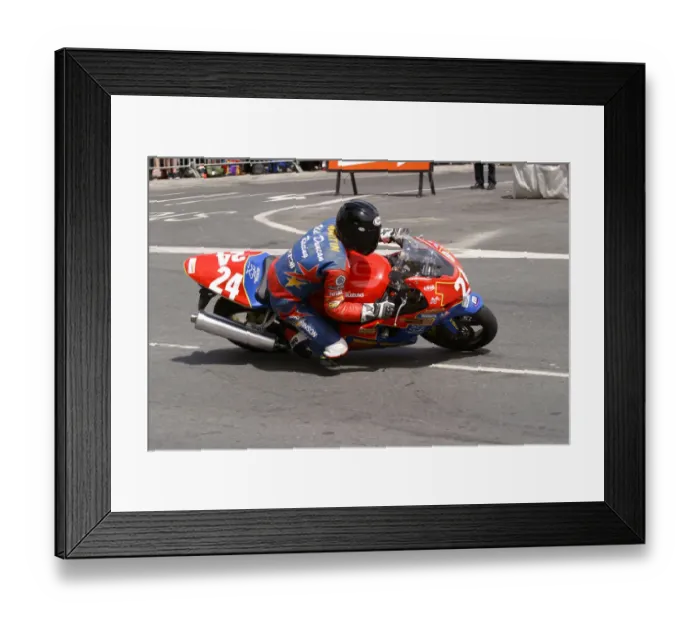 Framed Print : Guy Martin (Suzuki) 2004 Production 1000 TT Framed Print : Guy Martin (Suzuki) 2004 Production 1000 TT