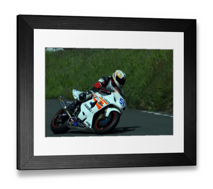 Framed Print : Dave Taylor (Suzuki) 2009 Jurby Road