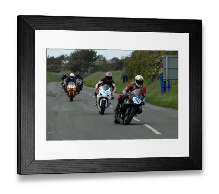 Framed Print : Jules Ray (Suzuki) and Brian Patterson (Kawasaki) 2009 Jurby Road Framed Print : Jules Ray (Suzuki) and Brian Patterson (Kawasaki) 2009 Jurby Road