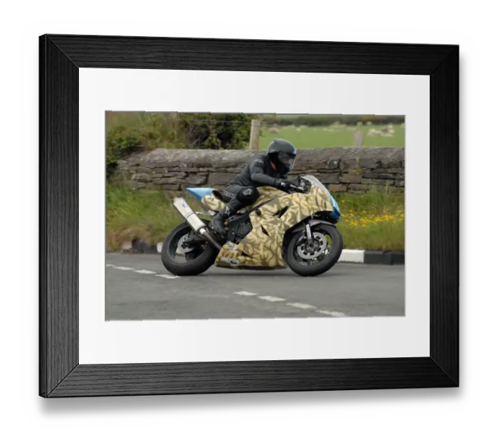 Framed Print : Kevin Murphy (Suzuki) 2009 Jurby Road Framed Print : Kevin Murphy (Suzuki) 2009 Jurby Road