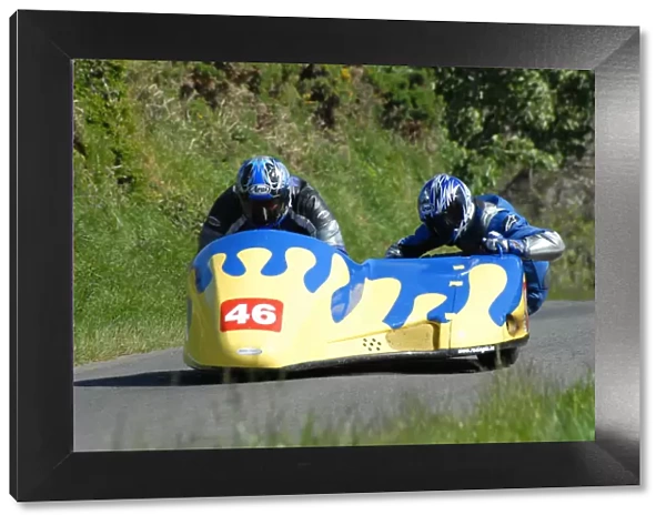 Dave Quirk & Matty Bartlett (DMR Yamaha) 2007 Jurby Road