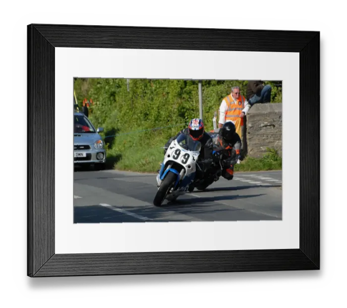 Framed Print : Pete Creer (Suzuki) 2007 Jurby Road Framed Print : Pete Creer (Suzuki) 2007 Jurby Road