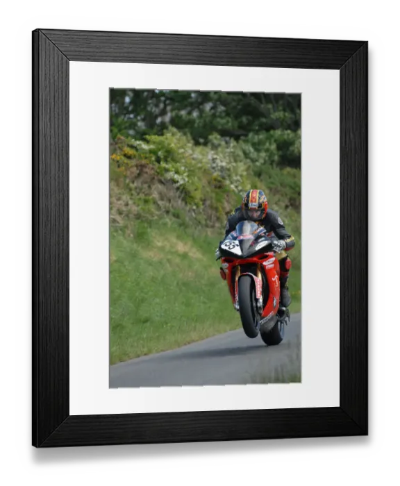 Framed Print : Paul Hunt (Yamaha) 2007 Jurby Road Framed Print : Paul Hunt (Yamaha) 2007 Jurby Road