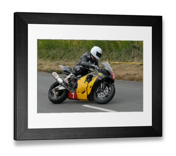 Framed Print : Si Fulton (Suzuki) 2009 Jurby Road Framed Print : Si Fulton (Suzuki) 2009 Jurby Road