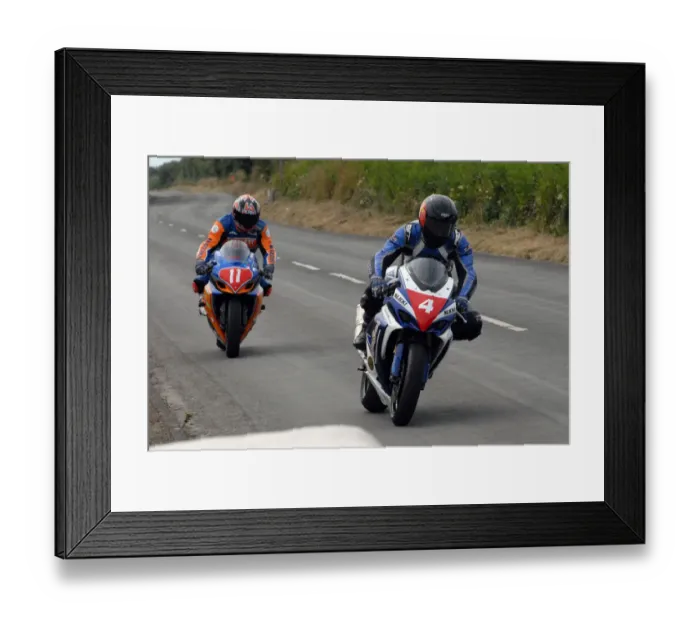 Framed Print : Dan Kneen and Stephen Oates (Suzuki) 2009 Jurby Road Framed Print : Dan Kneen and Stephen Oates (Suzuki) 2009 Jurby Road