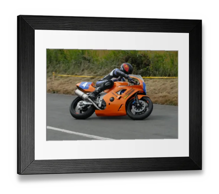Framed Print : Dan Kneen (Yamaha) 2009 Jurby Road Framed Print : Dan Kneen (Yamaha) 2009 Jurby Road