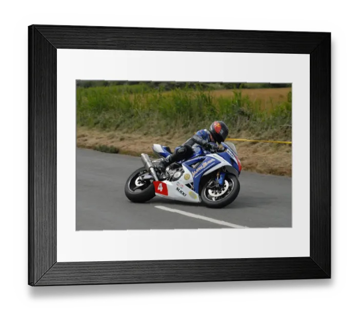 Framed Print : Dan Kneen (Suzuki) 2009 Jurby Road Framed Print : Dan Kneen (Suzuki) 2009 Jurby Road