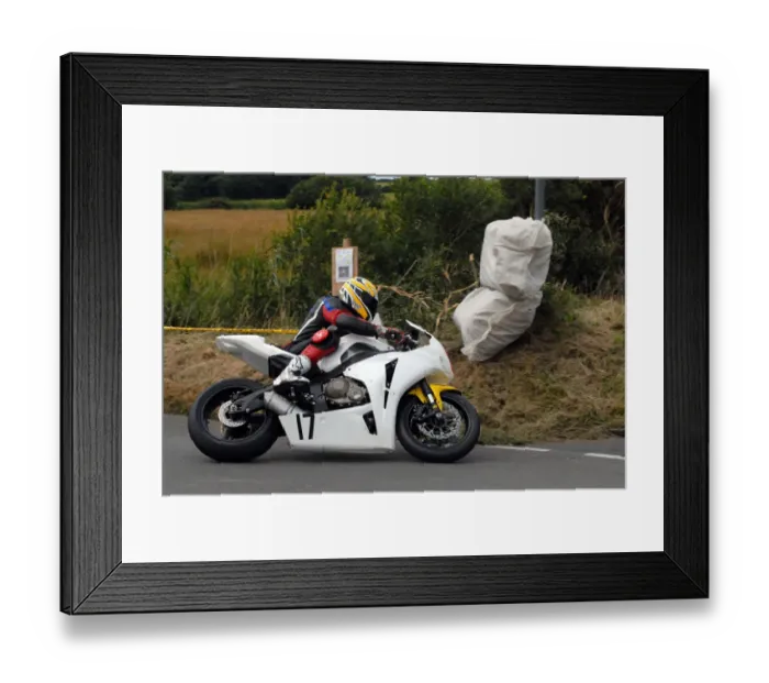 Framed Print : Tim Venables (Honda) 2009 Jurby Road Framed Print : Tim Venables (Honda) 2009 Jurby Road