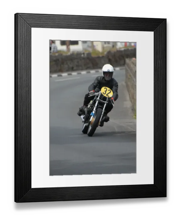 Framed Print : Larry Devlin (Butenuth BMW) 2010 Pre TT Classic Framed Print : Larry Devlin (Butenuth BMW) 2010 Pre TT Classic