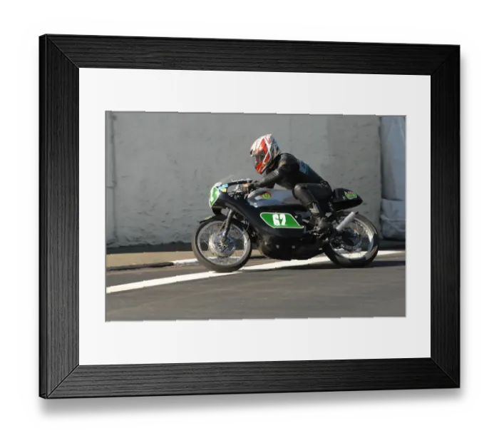 Framed Print : Ewan Hamilton (Suzuki) 2010 pre Classic TT