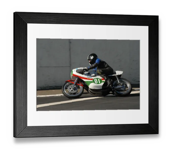 Framed Print : Dave Edwards (Yamaha) 2010 pre Classic TT