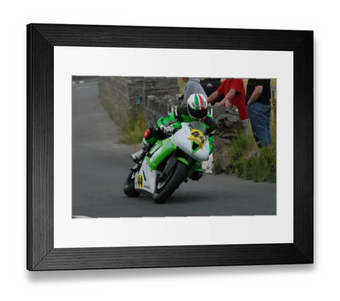 Framed Print : Dave Primrose-Smith (Kawasaki) 2009 Southern 100 Framed Print : Dave Primrose-Smith (Kawasaki) 2009 Southern 100