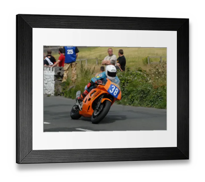 Framed Print : Andy Cowin (Kawasaki) 2009 Southern 100 Framed Print : Andy Cowin (Kawasaki) 2009 Southern 100