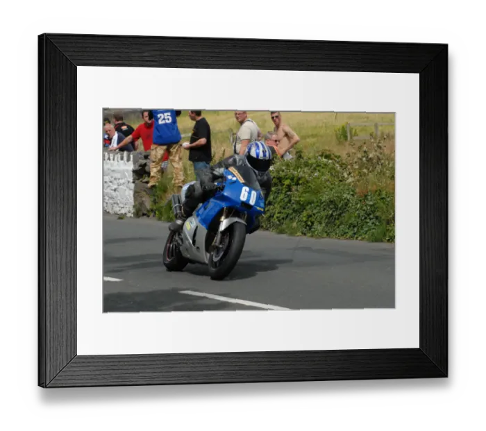 Framed Print : Brett Moor (Honda) 2009 Southern 100 Framed Print : Brett Moor (Honda) 2009 Southern 100