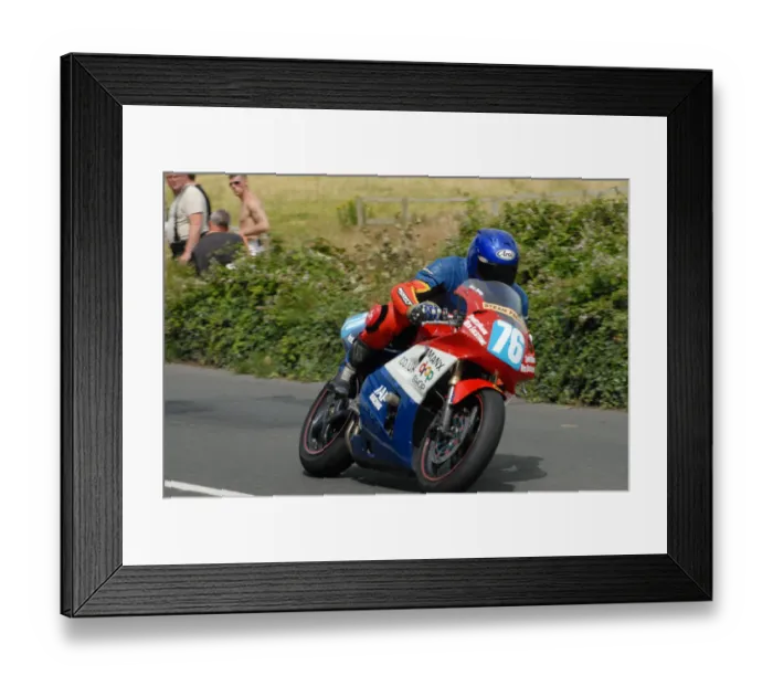Framed Print : Jez Hill (Honda) 2009 Southern 100 Framed Print : Jez Hill (Honda) 2009 Southern 100