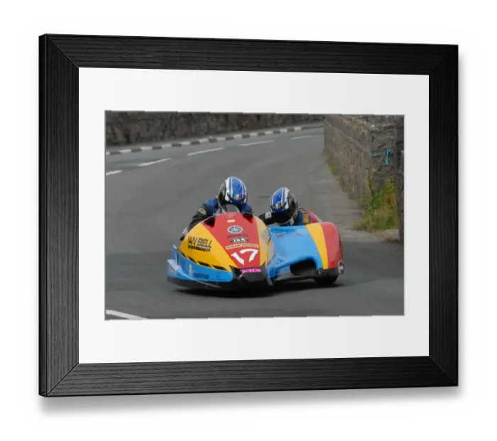 Framed Print : David Little & Lee Watson (DMR Yamaha) 2009 Southern 100 Framed Print : David Little & Lee Watson (DMR Yamaha) 2009 Southern 100