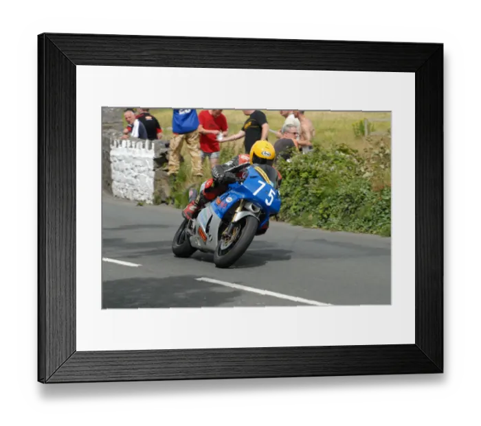 Framed Print : Dave Moffitt (Honda) 2009 Southern 100 Framed Print : Dave Moffitt (Honda) 2009 Southern 100