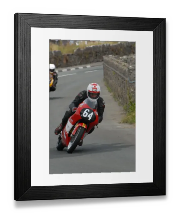 Framed Print : Mick Chatterton (Honda) 2009 Southern 100