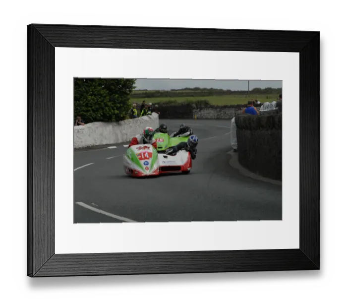 Framed Print : Keith Walters and Jamie Scarffe (Ireson) 2009 Southern 100 Framed Print : Keith Walters and Jamie Scarffe (Ireson) 2009 Southern 100