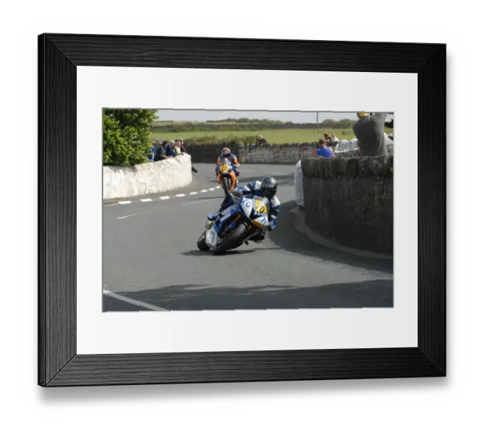 Framed Print : Victor Gilmore (Yamaha) 2009 Southern 100 Framed Print : Victor Gilmore (Yamaha) 2009 Southern 100