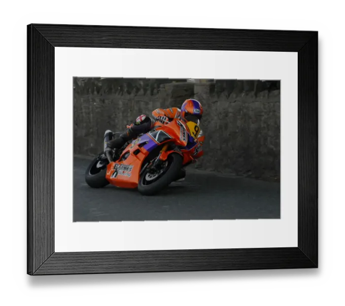 Framed Print : Roy Richardson (Yamaha) 2009 Southern 100