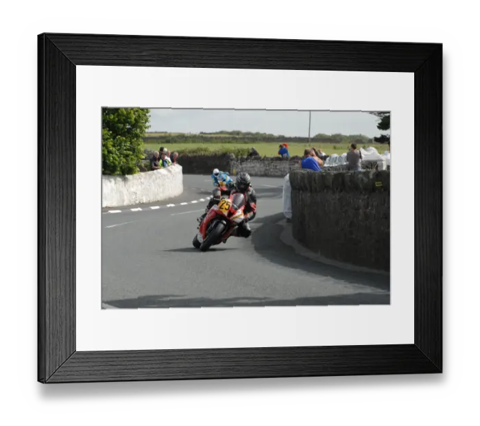 Framed Print : Paul Cranston (Yamaha) 2009 Southern 100 Framed Print : Paul Cranston (Yamaha) 2009 Southern 100