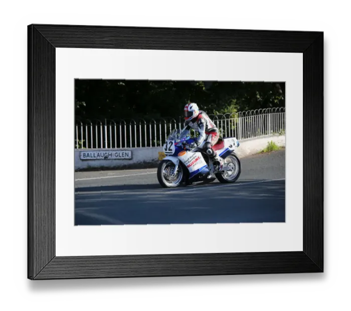 Framed Print : Dennis Booth (Suzuki) 2015 Formula 1 Classic TT Framed Print : Dennis Booth (Suzuki) 2015 Formula 1 Classic TT