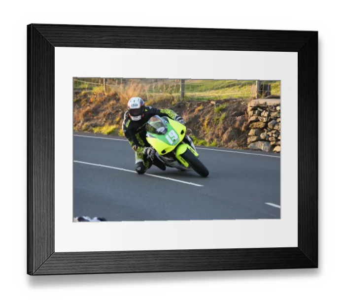 Framed Print : John Barton (Kawasaki) 2016 Superbike Classic TT Framed Print : John Barton (Kawasaki) 2016 Superbike Classic TT