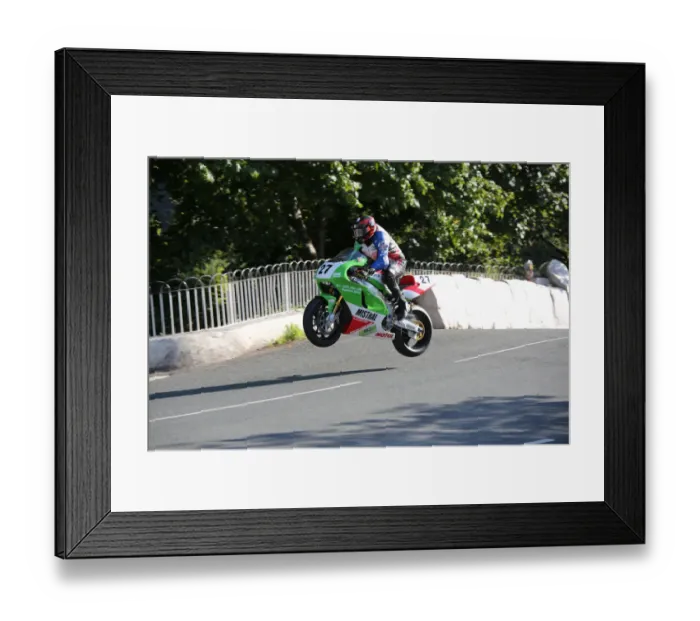 Framed Print : Mark Miller (Kawasaki) 2015 Formula 1 Classic TT Framed Print : Mark Miller (Kawasaki) 2015 Formula 1 Classic TT