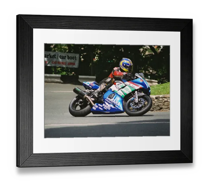 Framed Print : Stefano Bonetti (Yamaha) 2004 Junior TT Framed Print : Stefano Bonetti (Yamaha) 2004 Junior TT