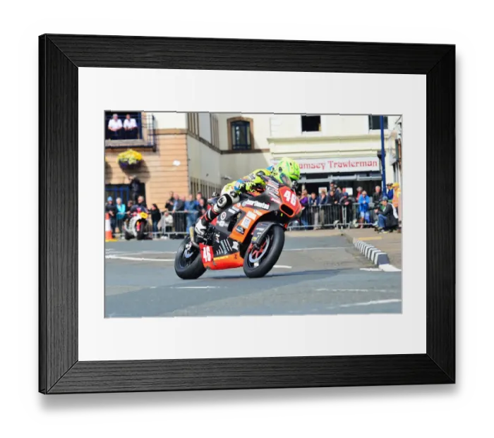 Framed Print : Victor Lopez Santos (Kawasaki) 2015 Newcomers Manx Grand Prix Framed Print : Victor Lopez Santos (Kawasaki) 2015 Newcomers Manx Grand Prix
