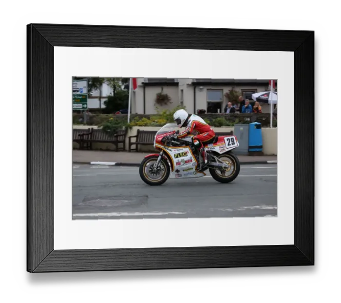 Framed Print : Ben Rea (Suzuki) 2016 Superbike Classic TT Framed Print : Ben Rea (Suzuki) 2016 Superbike Classic TT