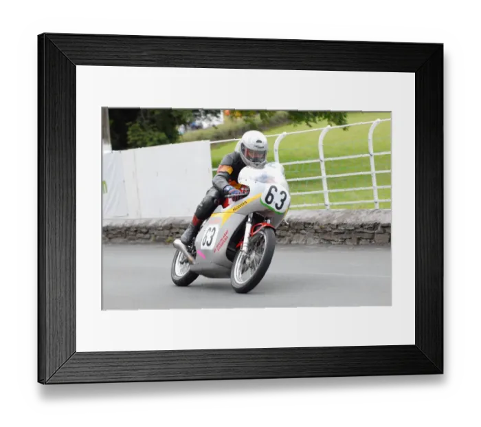 Framed Print : Anthony Mason (Honda) 2011 Lightweight Classic Manx Grand Prix Framed Print : Anthony Mason (Honda) 2011 Lightweight Classic Manx Grand Prix