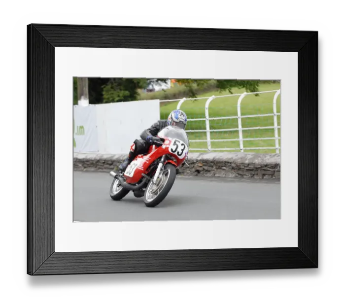 Framed Print : Peter Symes (Suzuki) 2011 Lightweight Classic Manx Grand Prix Framed Print : Peter Symes (Suzuki) 2011 Lightweight Classic Manx Grand Prix