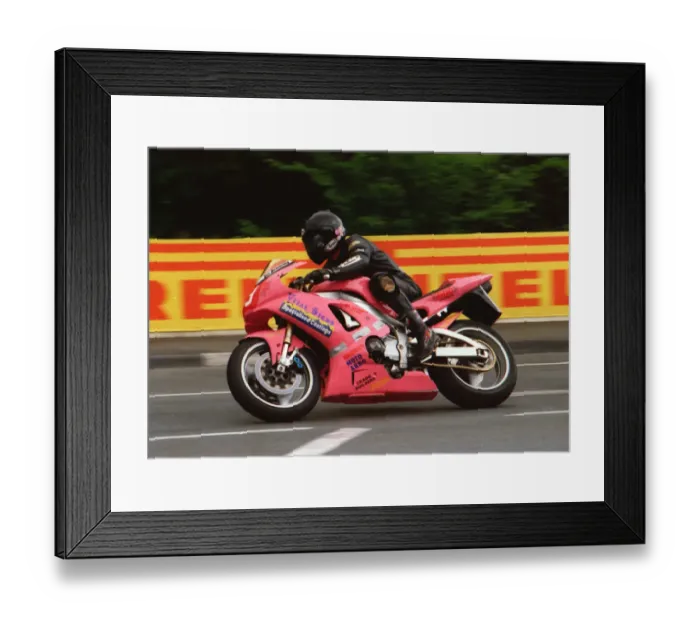 Framed Print : Ian Armstrong (Yamaha) 1999 Production TT Framed Print : Ian Armstrong (Yamaha) 1999 Production TT