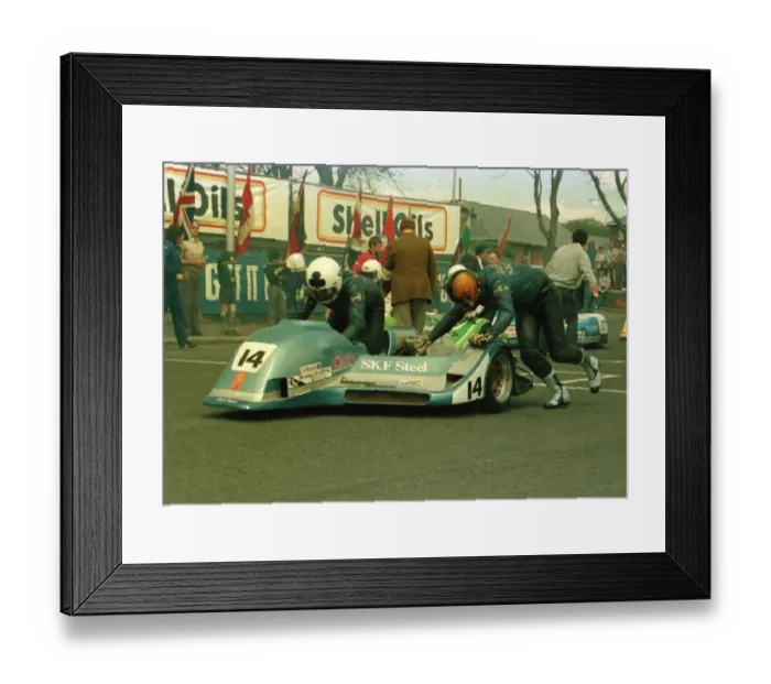 Framed Print : Lars Schwartz & Leif Gustavsson (Ireson Yamaha) 1986 Sidecar TT Framed Print : Lars Schwartz & Leif Gustavsson (Ireson Yamaha) 1986 Sidecar TT