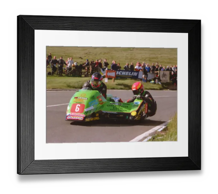 Framed Print : Kenny Howles & Doug Jewell (Ireson Mistral) 1999 Sidecar TT Framed Print : Kenny Howles & Doug Jewell (Ireson Mistral) 1999 Sidecar TT