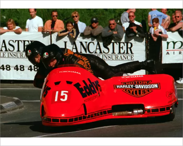 Eddy Wright & Rod Pearce (Windle) 1999 Sidecar TT